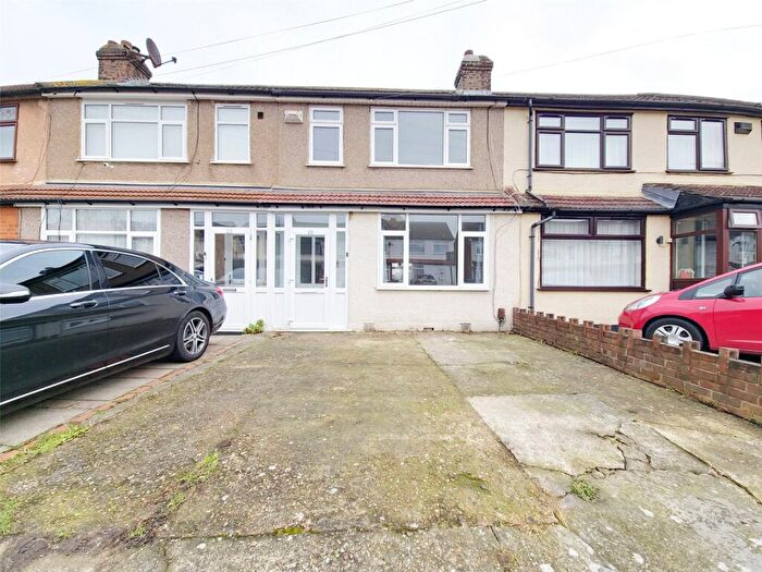 2 Bedroom Terraced House To Rent In Eastbury Road, Romford, RM7