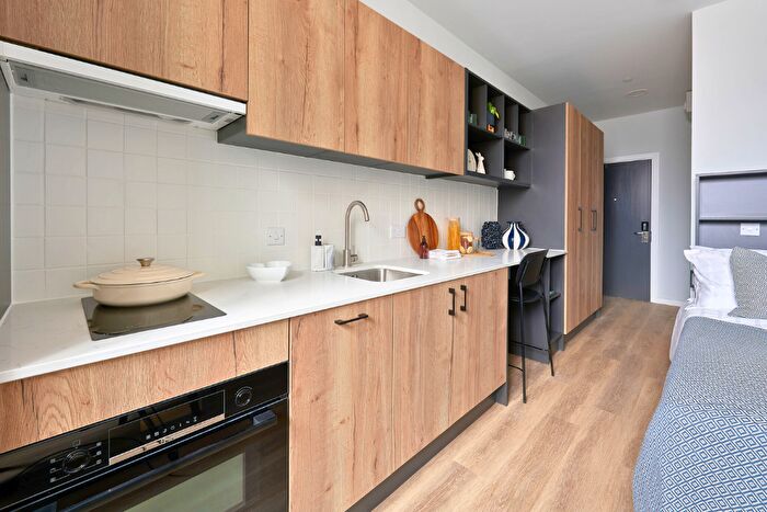 Studio To Rent In Central Guildford Signature Studio Room - Brand New - Minutes From Station | Get £, Credit Towards Your Rent, GU2