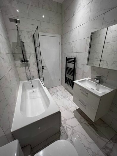 3 Bedroom Flat To Rent In Connaught Road, Weymouth, DT4