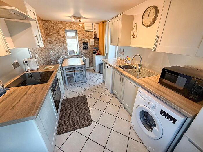 2 Bedroom Cottage For Sale In Four Crosses, Llanymynech, SY22