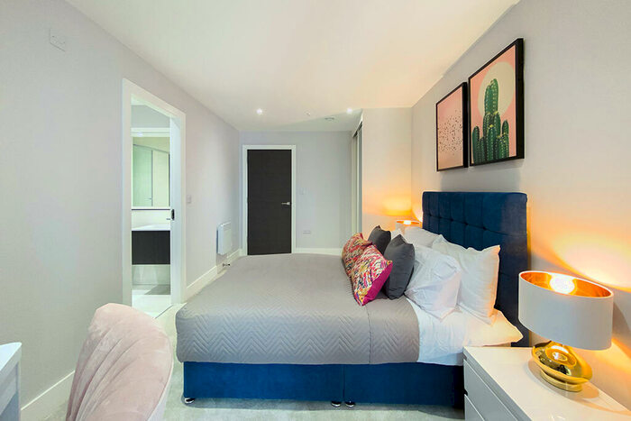 2 Bedroom Apartment To Rent In The Hallmark, Green Quarter, Manchester, M4