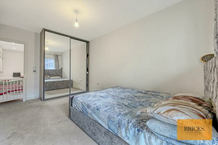 1 Bedroom Flat For Sale In Lyall House, Shipbuilding Way, London, E13