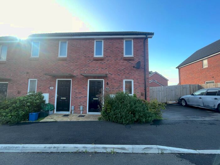 2 Bedroom End Of Terrace House To Rent In Barley Road, Cranbrook, Exeter, EX5