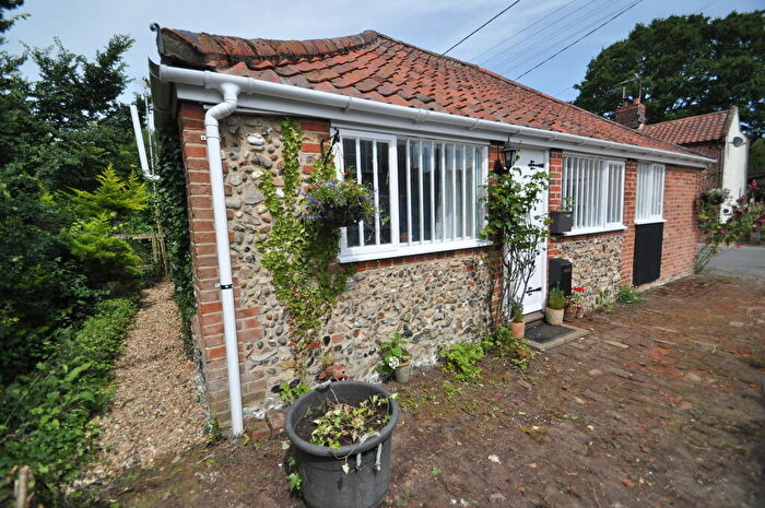 2 Bedroom Detached Bungalow For Sale In The Street, Wissett, IP19