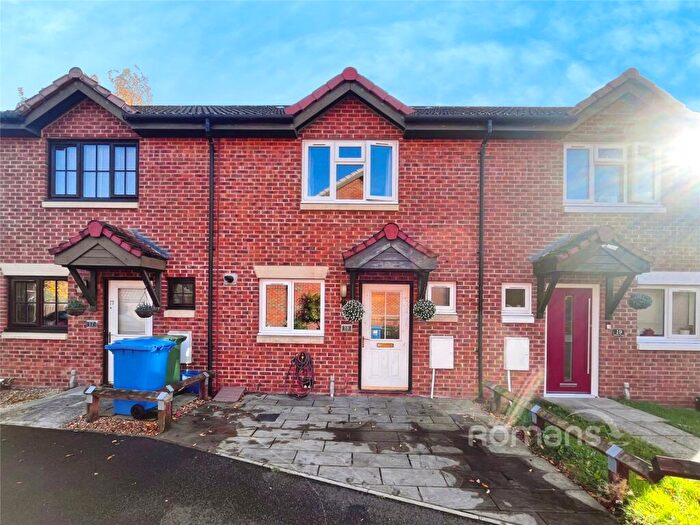4 Bedroom Terraced House For Sale In Melrose Close, Farnborough, GU14