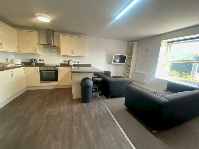 5 Bedroom Private Hall To Rent In Flat, Pitt Street, Lancaster, LA1