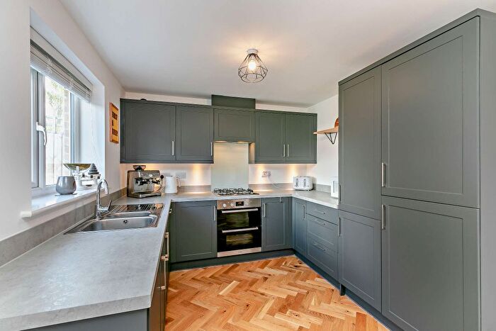 3 Bedroom Detached House For Sale In Twine Road, Wakefield, West Yorkshire, WF2