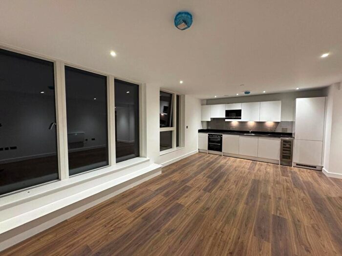 2 Bedroom Apartment To Rent In The Grand Exchange, Market Street, Bracknell, Berkshire, RG12