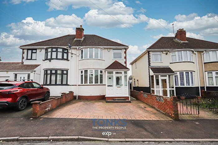 3 Bedroom Semi Detached House For Sale In Swan Crescent, Oldbury, B69