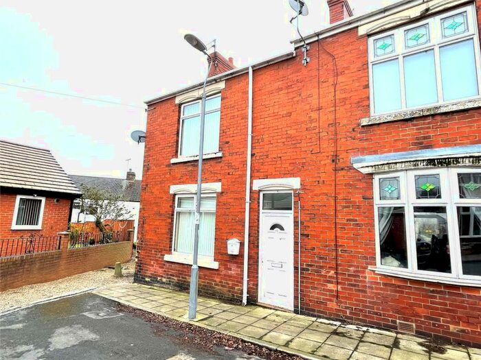 2 Bedroom End Of Terrace House To Rent In Bainbridge Avenue, Willington, Co Durham, DL15