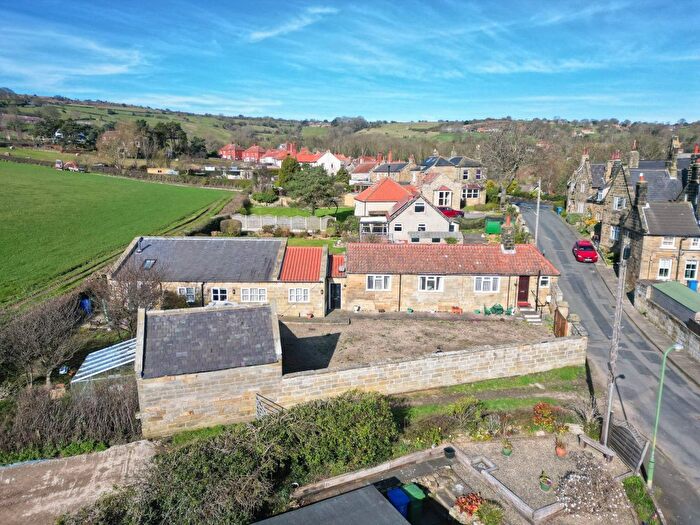 4 Bedroom Cottage For Sale In Thorpe Green Bank, Fylingthorpe, Whitby, YO22