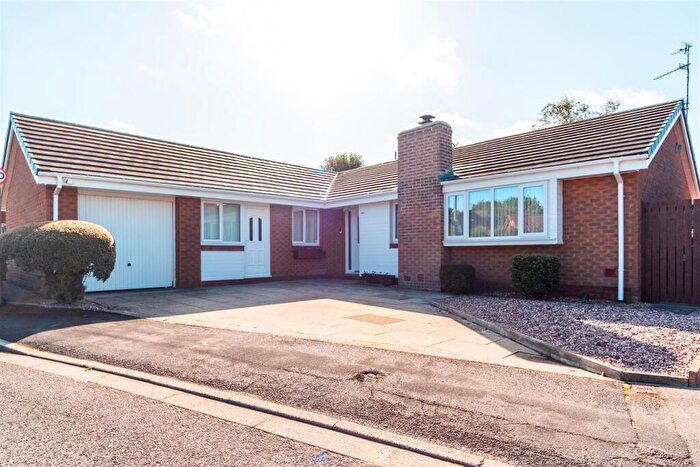 3 Bedroom Detached Bungalow For Sale In Spring Meadow, Clayton-Le-Woods, Leyland, PR25
