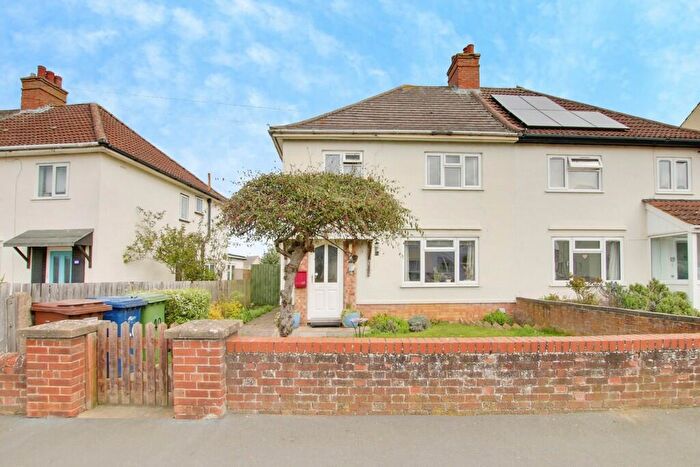 3 Bedroom Semi Detached House For Sale In Westbourne Road, Chatteris, PE16