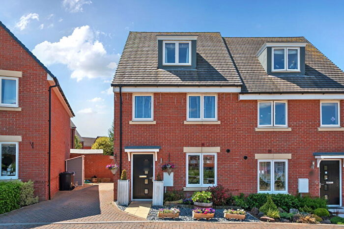 3 Bedroom Semi Detached House For Sale In Merino Road, Andover, SP11