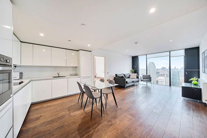 2 Bedroom Flat For Sale In Walworth Road, Elephant And Castle, London, SE1