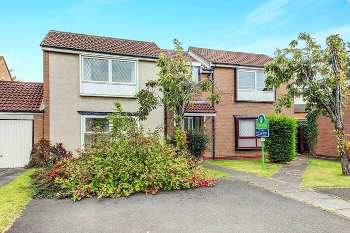 Flat To Rent In Ryedale, Wallsend, Tyne And Wear, NE28