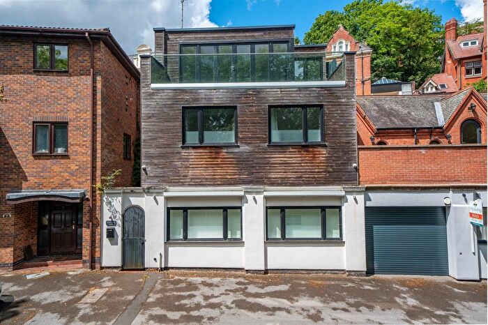 3 Bedroom Property For Sale In Tennis Drive, Nottingham, NG7