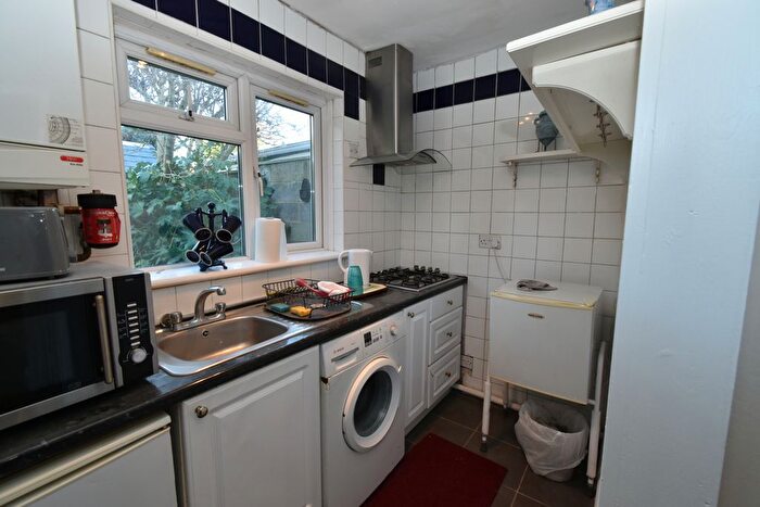 1 Bedroom Studio To Rent In Hardwicke Avenue, Heston, Hounslow, TW5