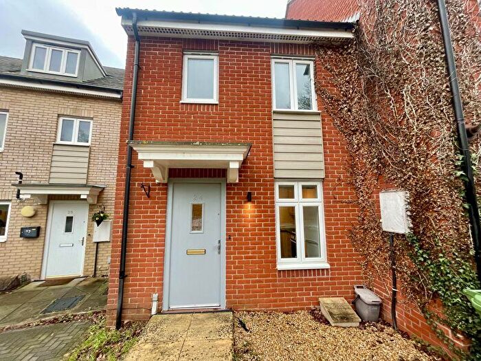 2 Bedroom End Of Terrace House For Sale In Pomeroy Crescent, Hedge End, SO30