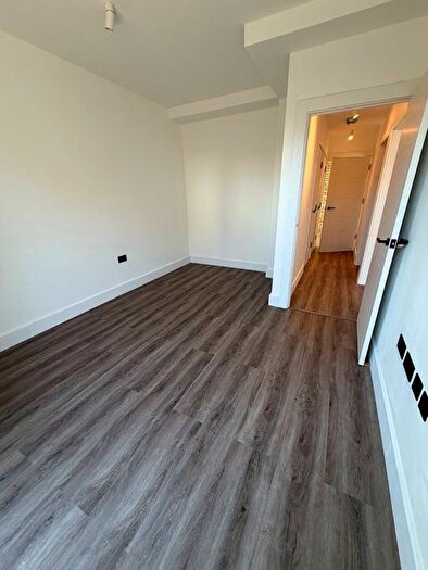 2 Bedroom Flat To Rent In Michigan Avenue, London, E12