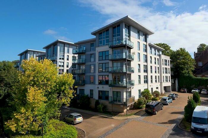 2 Bedroom Apartment To Rent In McKenzie Court, ME14