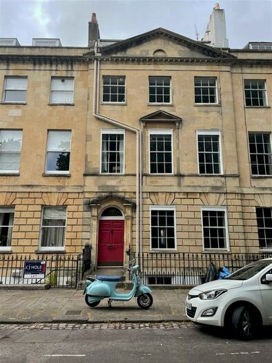 2 Bedroom Flat To Rent In West Mall, Clifton Village Bristol, BS8