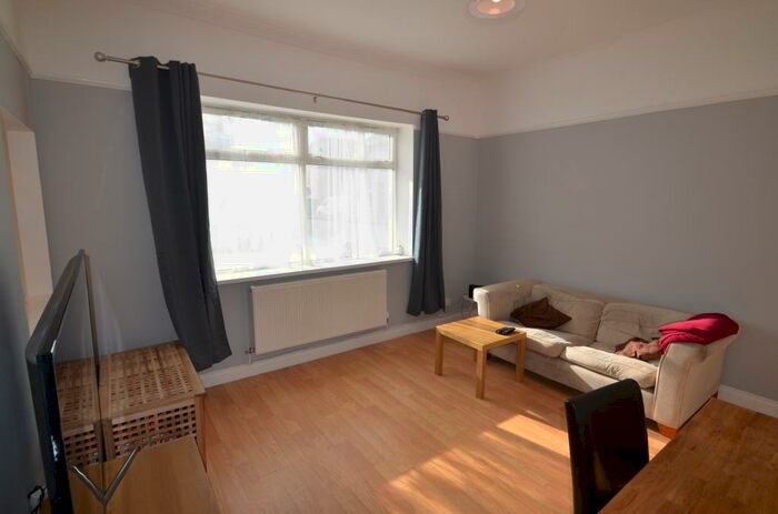 3 Bedroom End Of Terrace House To Rent In Cyfarthfa Street, Roath, Cardiff, CF24