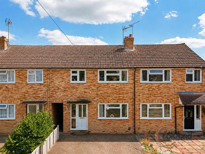 3 Bedroom Terraced House For Sale In Yewtree Gardens, Moulsham, Chelmsford, CM2