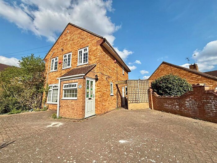 3 Bedroom Semi Detached House To Rent In Corwell Lane, Hillingdon, Middlesex, UB8