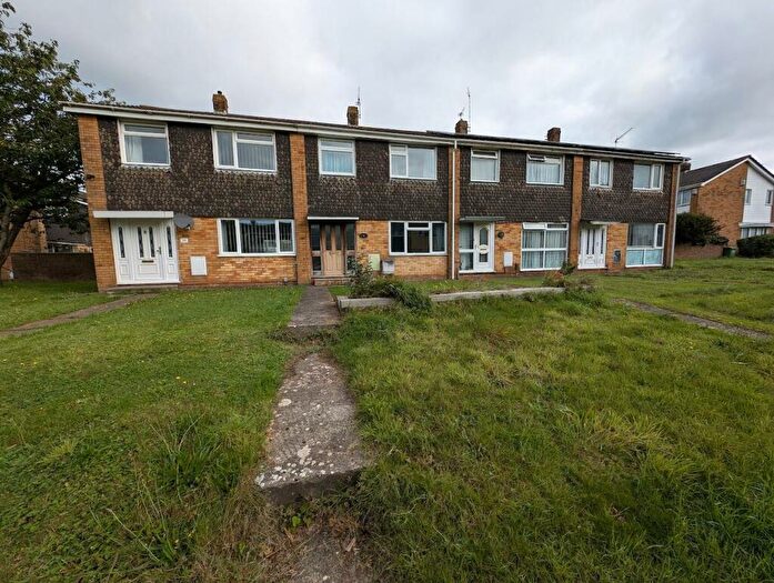 3 Bedroom Terraced House For Sale In Sandy Lodge, Yate, Bristol, BS37