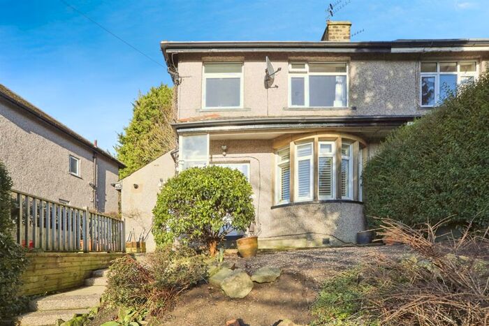 3 Bedroom Semi-Detached House For Sale In Banks Lane, Riddlesden, Keighley, BD20