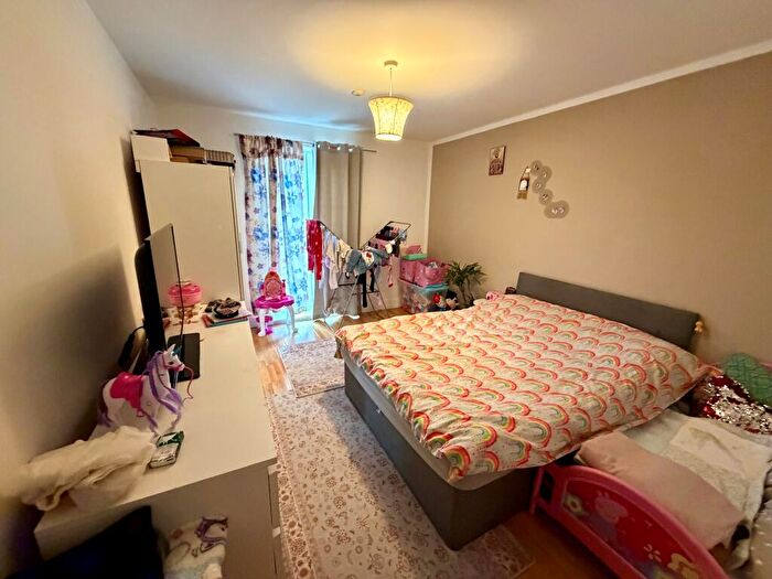 2 Bedroom Apartment To Rent In Raby Street, M16