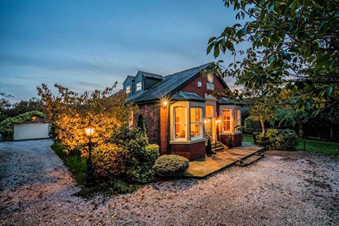 6 Bedroom Detached House For Sale In Drumacre Lane East, Longton, Preston, Lancashire, PR4