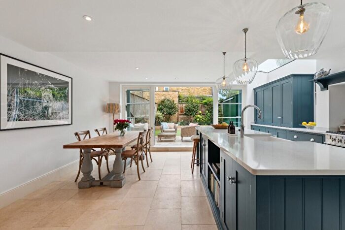 5 Bedroom Terraced House For Sale In Elm Road, London, SW14