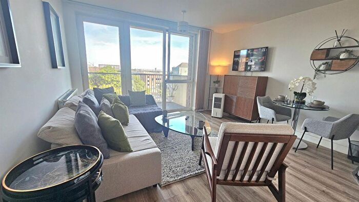 1 Bedroom Flat For Sale In Harston Walk, London, E3