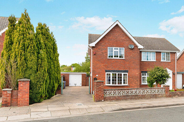 3 Bedroom Semi-Detached House For Sale In Quantock Road, Scartho, DN33