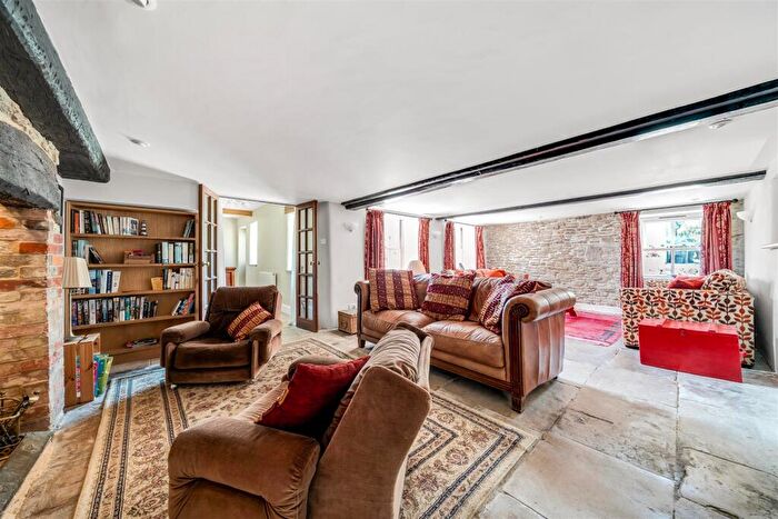 8 Bedroom Semi-Detached House For Sale In High Street, Langton Matravers, Swanage, BH19 - Photo 3