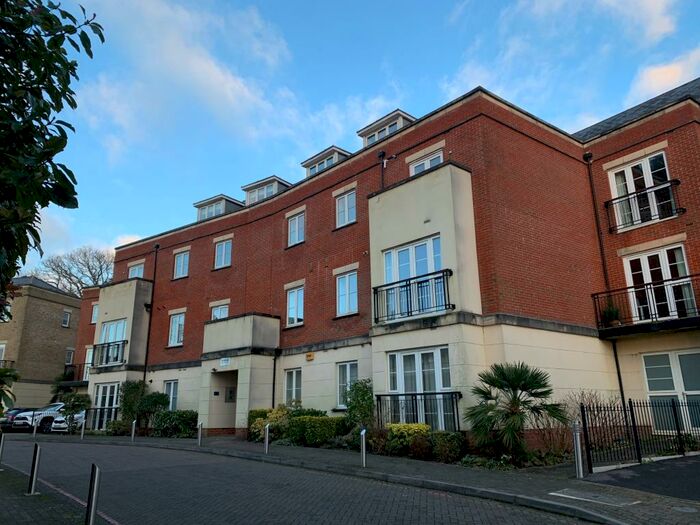 2 Bedroom Flat To Rent In Providence Park, Bassett, Southampton, SO16