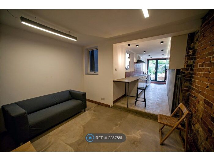 1 Bedroom Flat To Rent In B, Reading, RG1