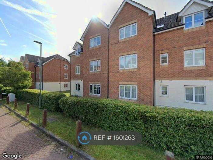 2 Bedroom Flat To Rent In Sommerville Court, Borehamwood, WD6