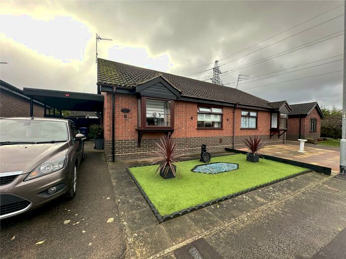 2 Bedroom Bungalow To Rent In Dunston Drive, Lowestoft, Suffolk, NR32