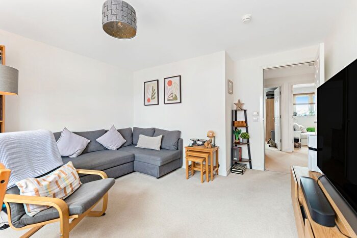 2 Bedroom Flat For Sale In / Torwood Crescent, Corstorphine, Edinburgh, EH12