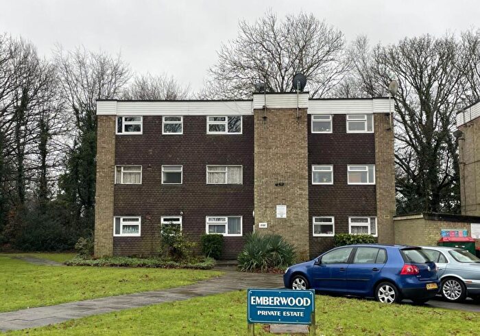 2 Bedroom Flat For Sale In Maiden Lane, Crawley, West Sussex, RH11