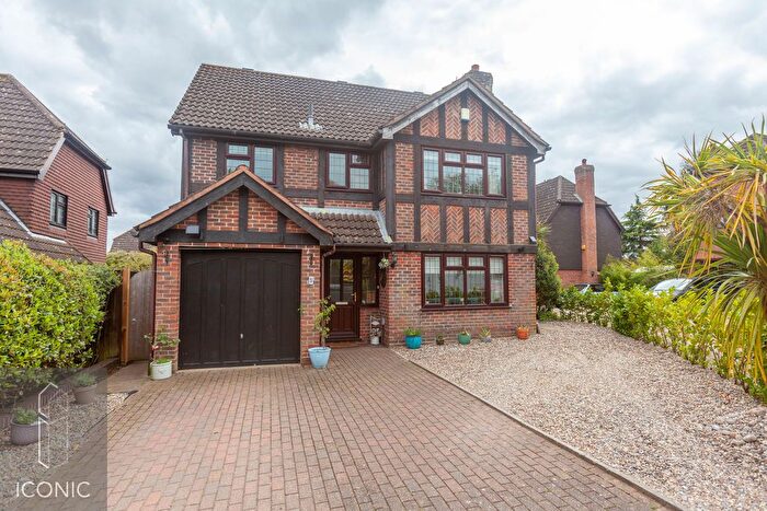 4 Bedroom Detached House For Sale In Harrold Close, Taverham, Norwich, NR8