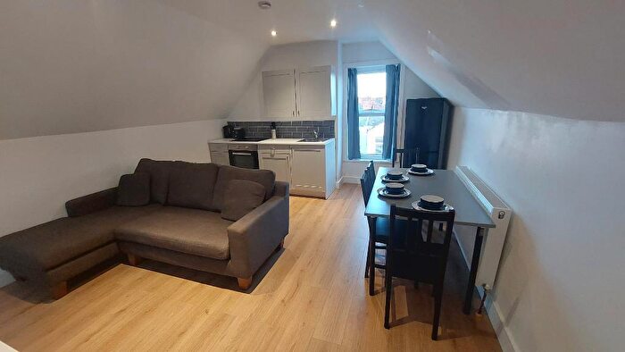 3 Bedroom Flat To Rent In Drayton Road, Portsmouth, PO2