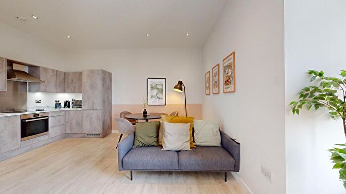 2 Bedroom Flat To Rent In Goodman Street, Leeds, LS10