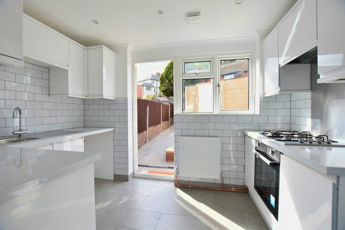 2 Bedroom Bungalow For Sale In Coniston Road, Bexley, DA7