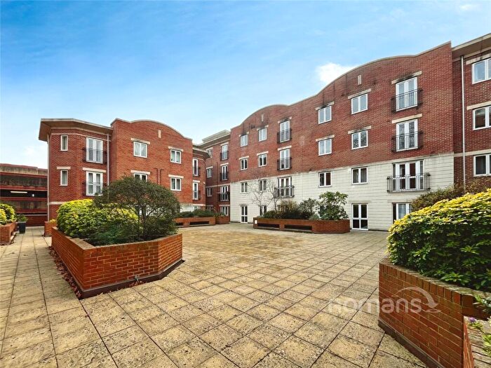 2 Bedroom Apartment For Sale In Grenfell Road, Maidenhead, SL6