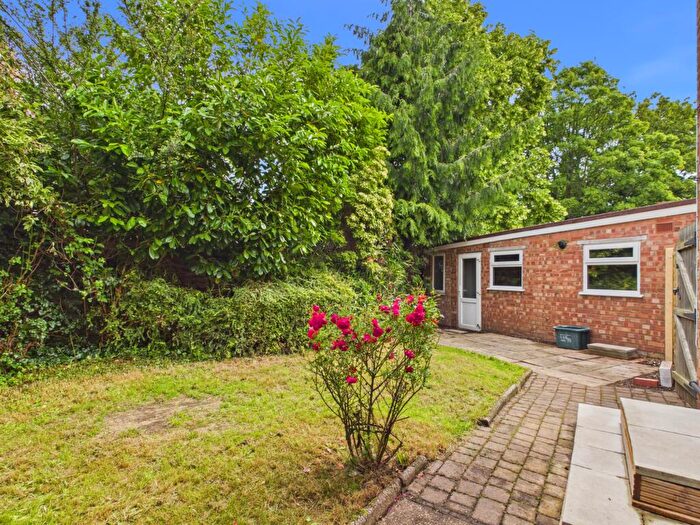 3 Bedroom Semi-Detached House To Rent In Denise Drive, Harborne, Birmingham, B17