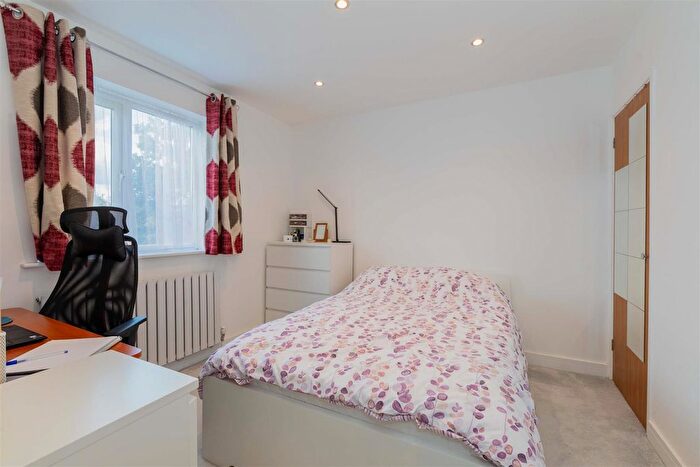 1 Bedroom End Of Terrace House For Sale In Bruce Close, Cippenham, SL1